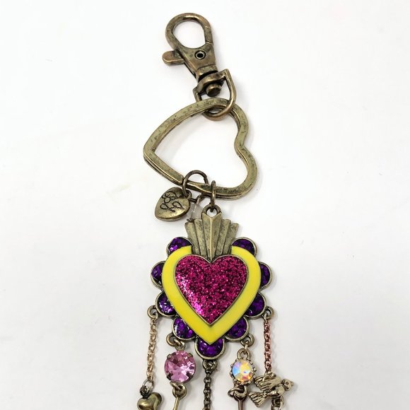 Betsey Johnson Sacred Heart Keychain / Bag Charm - Picture 3 of 4